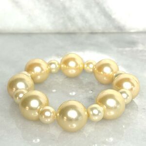 Vintage Banana Republic Chunky Shiny Faux Pearl Stretch Elastic Beaded Bracelet